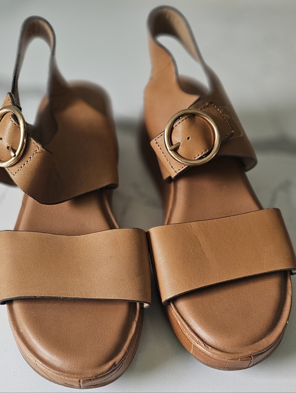 söfft leather sandals — women's size 10M — tan/camel — wide toe strap